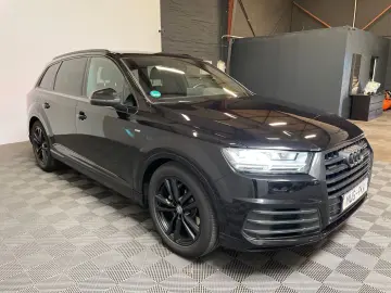AUDI Q7 3.0 TDI quattro S-Line AHK-Virt.Co.-Black.