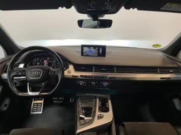 AUDI Q7 3.0 TDI quattro S-Line AHK-Virt.Co.-Black.