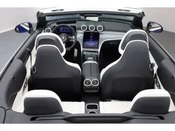 MERCEDES-BENZ CLE 200 Cabrio AMG PremiumPlus Massage…