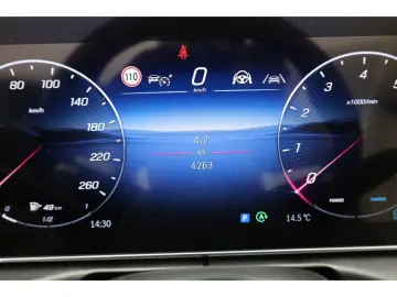 MERCEDES-BENZ CLE 200 Cabrio AMG PremiumPlus Massage…