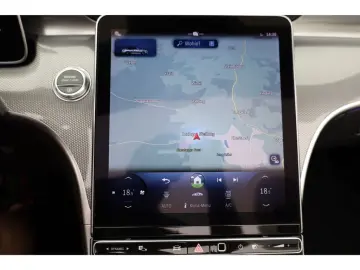 MERCEDES-BENZ CLE 200 Cabrio AMG PremiumPlus Massage…