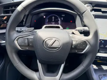 LEXUS RZ450e Luxury  DIRECT4   All-Wetter-Reifen