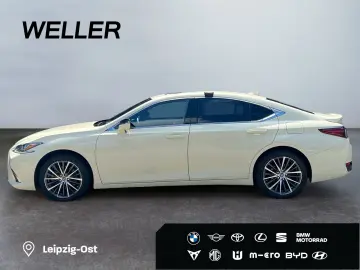 LEXUS ES 300 h Business Line  Bi-LED ACC PDC GSD Navi