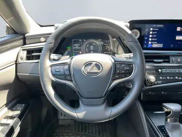 LEXUS ES 300 h Business Line  Bi-LED ACC PDC GSD Navi