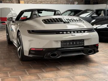 PORSCHE 992 911 Carrera Cabriolet SPORTDESIGN-SPORTABGAS