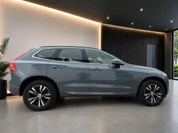 VOLVO XC 60 XC60 Momentum Pro AWD