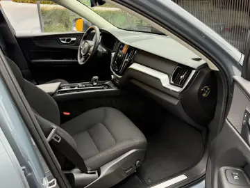 VOLVO XC 60 XC60 Momentum Pro AWD