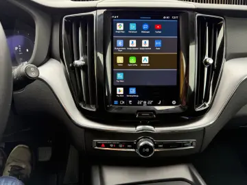VOLVO XC 60 XC60 Momentum Pro AWD
