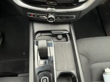 VOLVO XC 60 XC60 Momentum Pro AWD