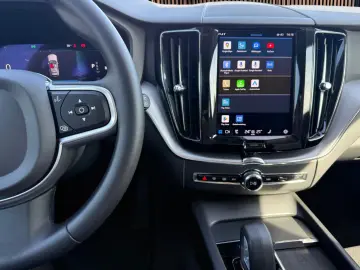 VOLVO XC 60 XC60 Momentum Pro AWD