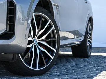 BMW X6 xDrive30d M-SportPRO 22 PANO KomSitz Sitzlüft