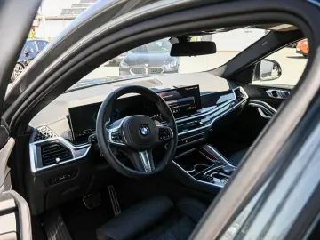BMW X6 xDrive30d M-SportPRO 22 PANO KomSitz Sitzlüft
