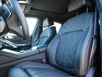 BMW X6 xDrive30d M-SportPRO 22 PANO KomSitz Sitzlüft