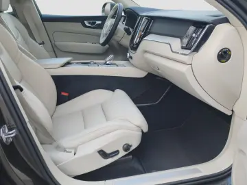 VOLVO XC60 B4 Inscription AWD