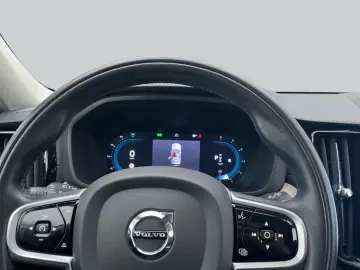 VOLVO XC60 B5 D AWD Geartronic Inscription