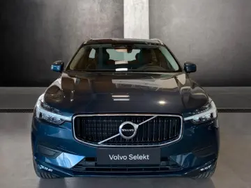 VOLVO XC60 B4 D AWD Momentum Pro Geartronic