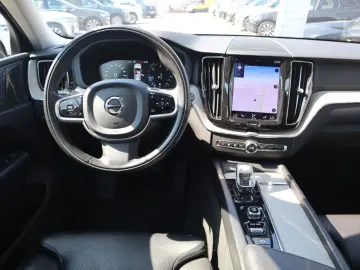 VOLVO XC60 B4 D AWD Geartronic Inscription ACC NAVI PA
