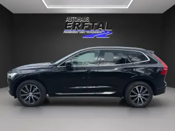 VOLVO XC60 B4 D AWD Inscription StandHZG AHK