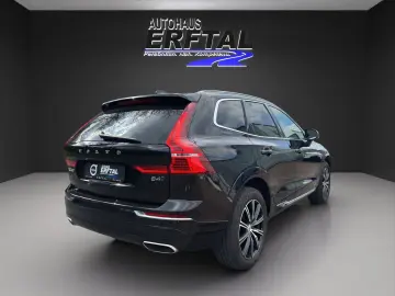 VOLVO XC60 B4 D AWD Inscription StandHZG AHK