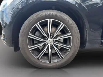 VOLVO XC60 B4 D AWD Inscription StandHZG AHK