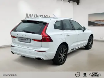 VOLVO XC60 Inscription AWD AHK-klappbar HUD Navi Memo