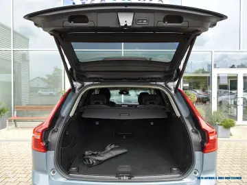 VOLVO XC60 B4 AWD Geartronic Plus Bright