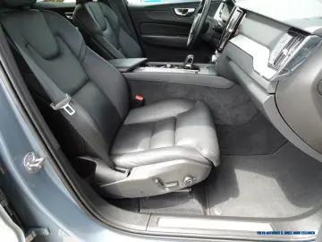 VOLVO XC60 B4 AWD Geartronic Plus Bright