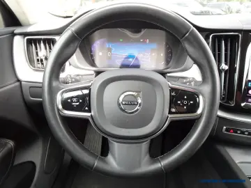 VOLVO XC60 B4 AWD Geartronic Plus Bright
