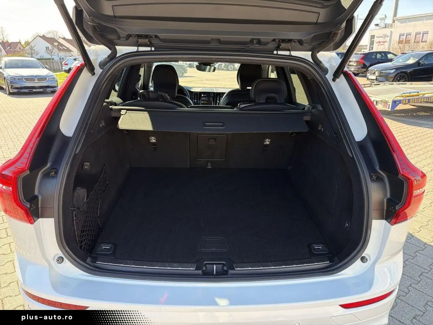 VOLVO XC60 2021 — imagine 17