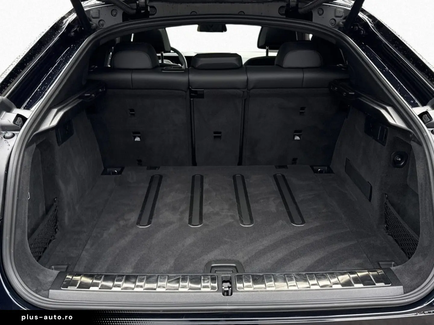 BMW X6 xDr 30d M SPORT PRO SoftCl AHK Pano StHz H K