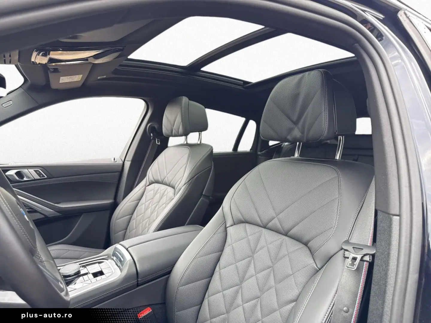 BMW X6 xDr 30d M SPORT PRO SoftCl AHK Pano StHz H K