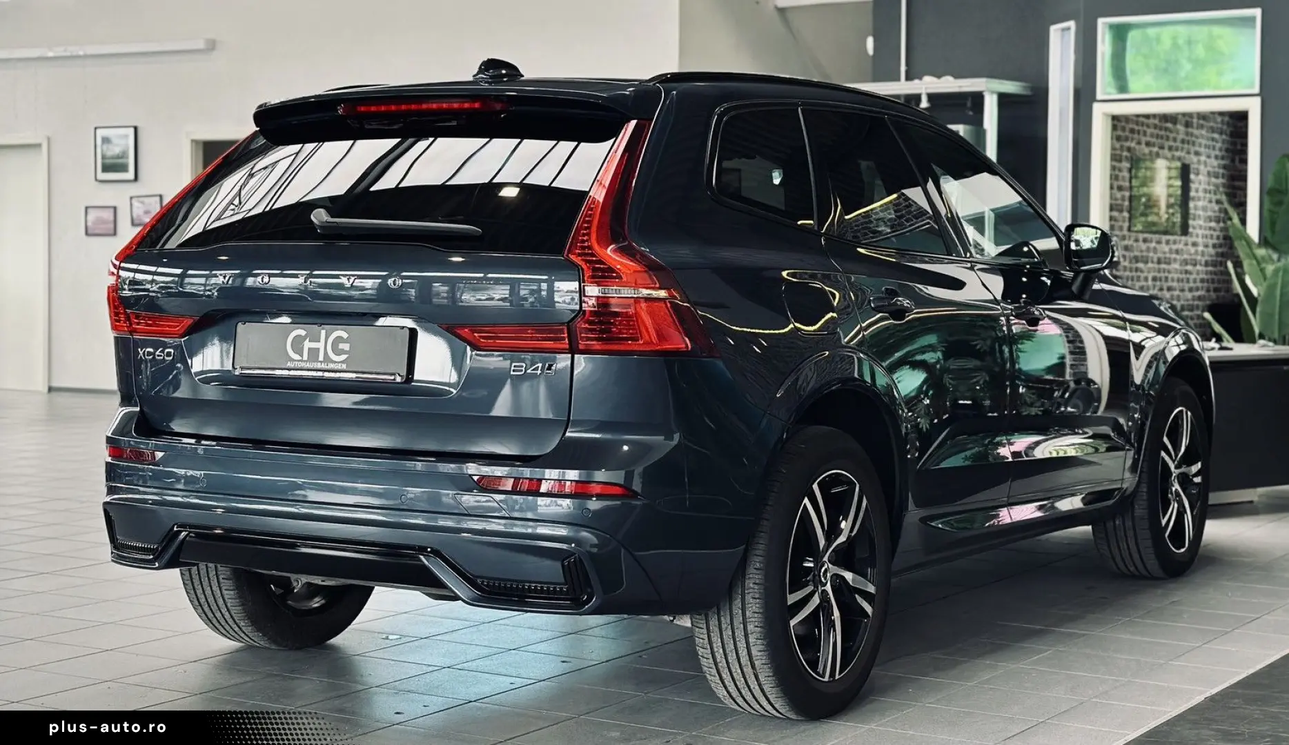 VOLVO XC60 2021 — imagine 7