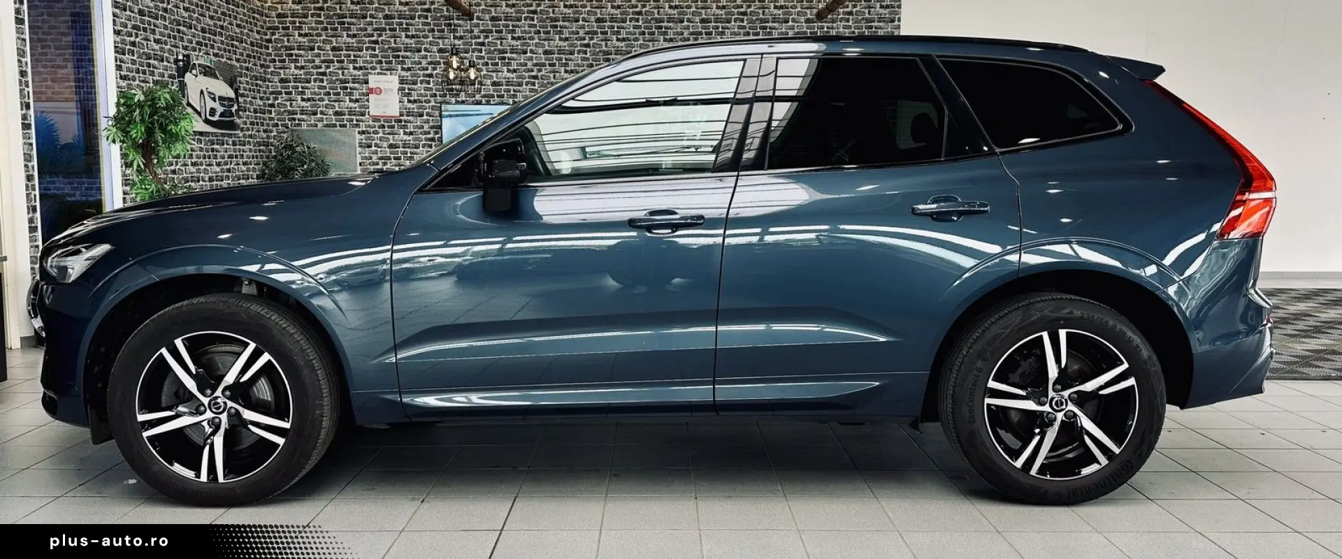 VOLVO XC60 2021 — imagine 8