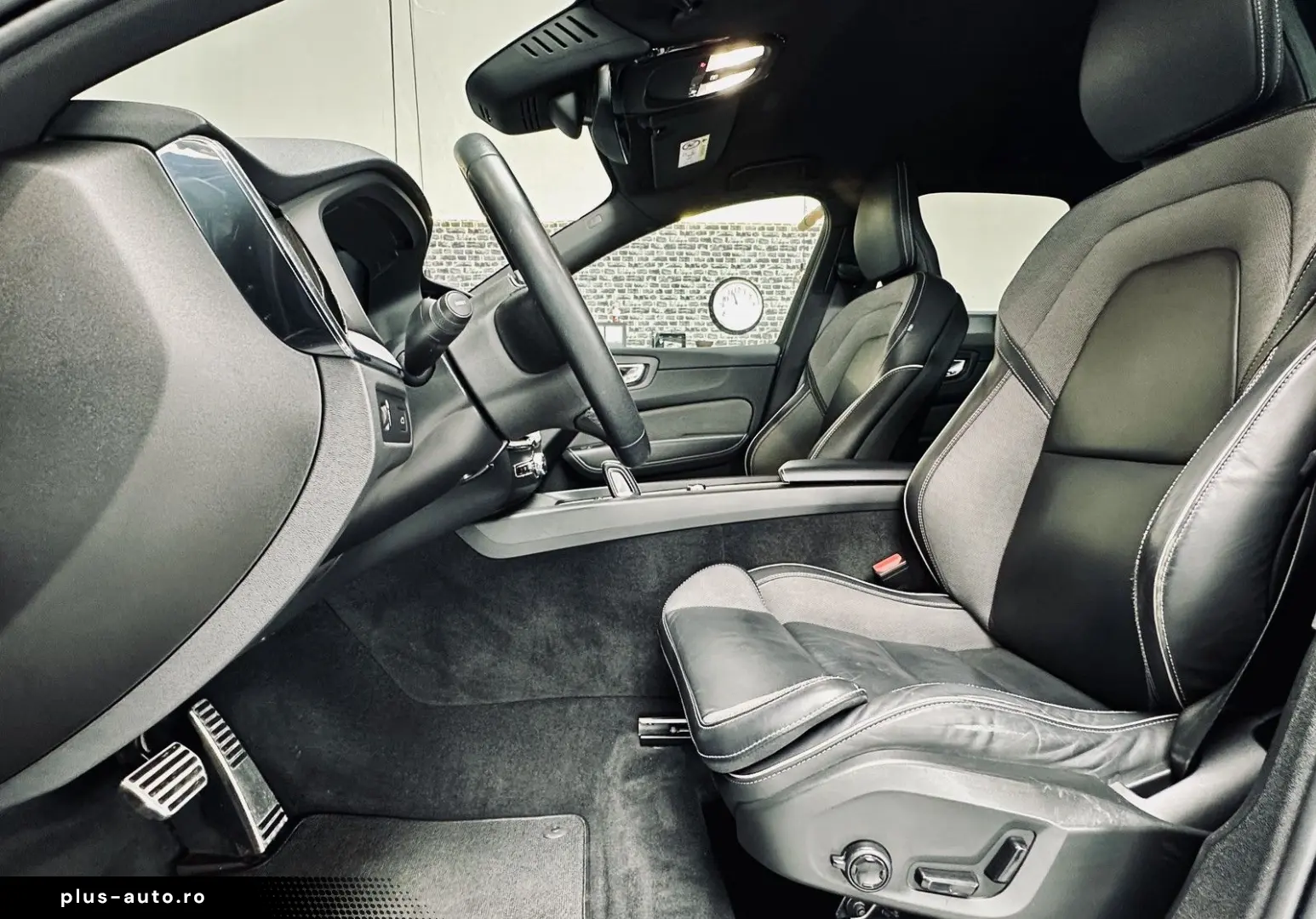 VOLVO XC60 2021 — imagine 12