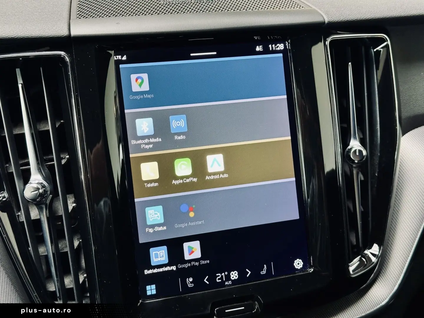 VOLVO XC60 2021 — imagine 23
