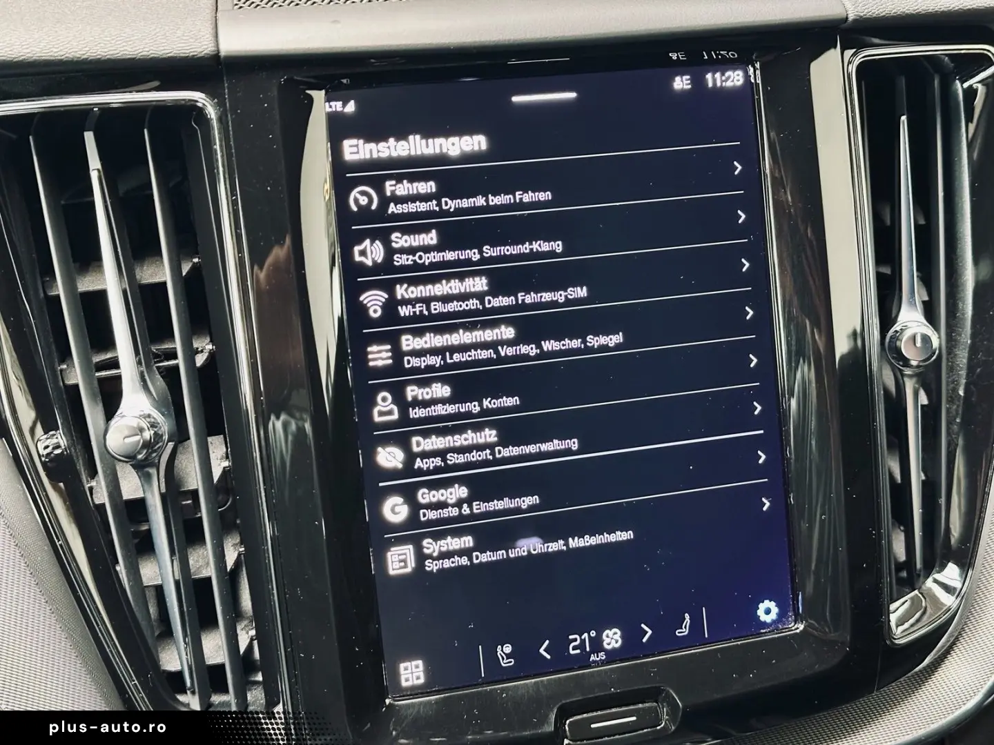 VOLVO XC60 2021 — imagine 25