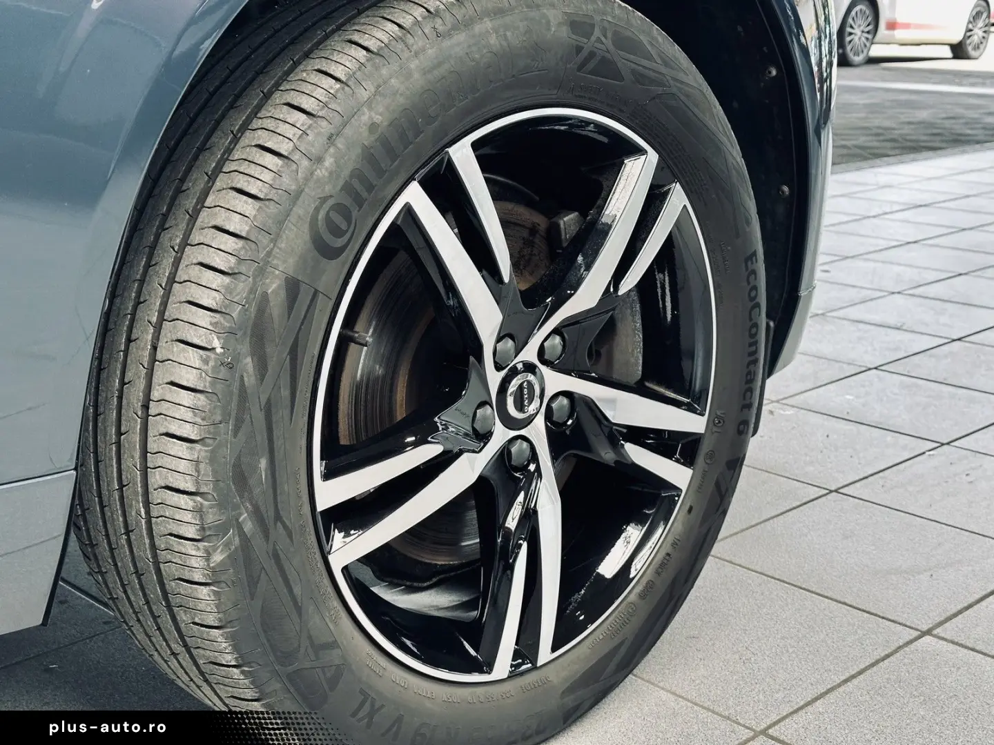 VOLVO XC60 2021 — imagine 46