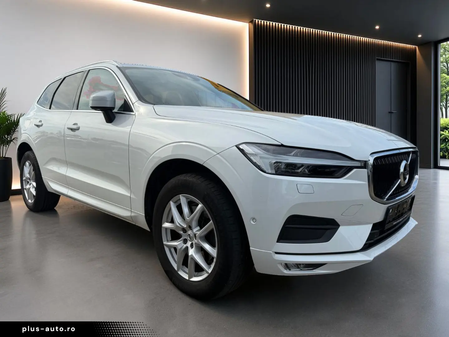 VOLVO XC60 2021 — imagine 2