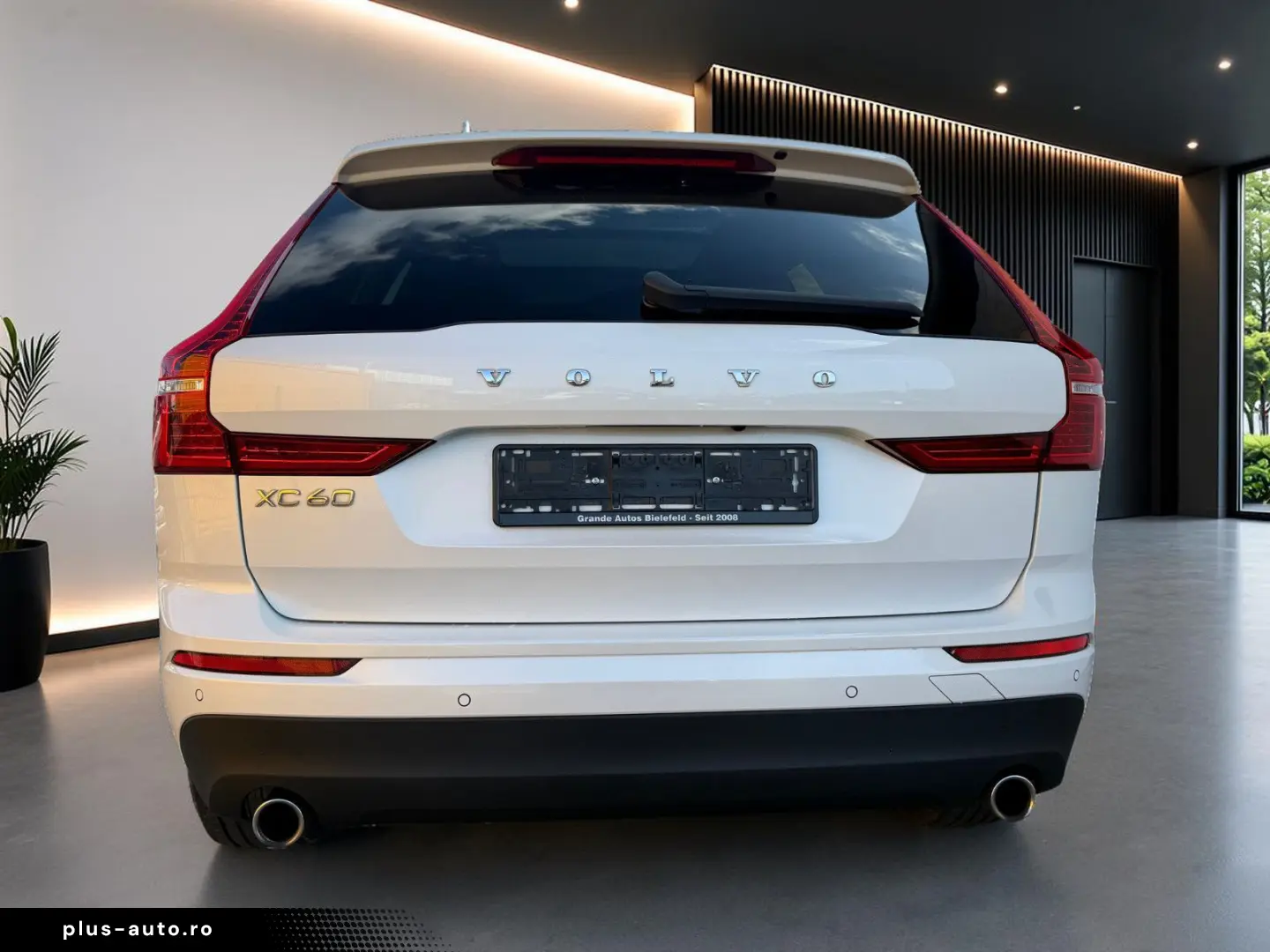 VOLVO XC60 2021 — imagine 6