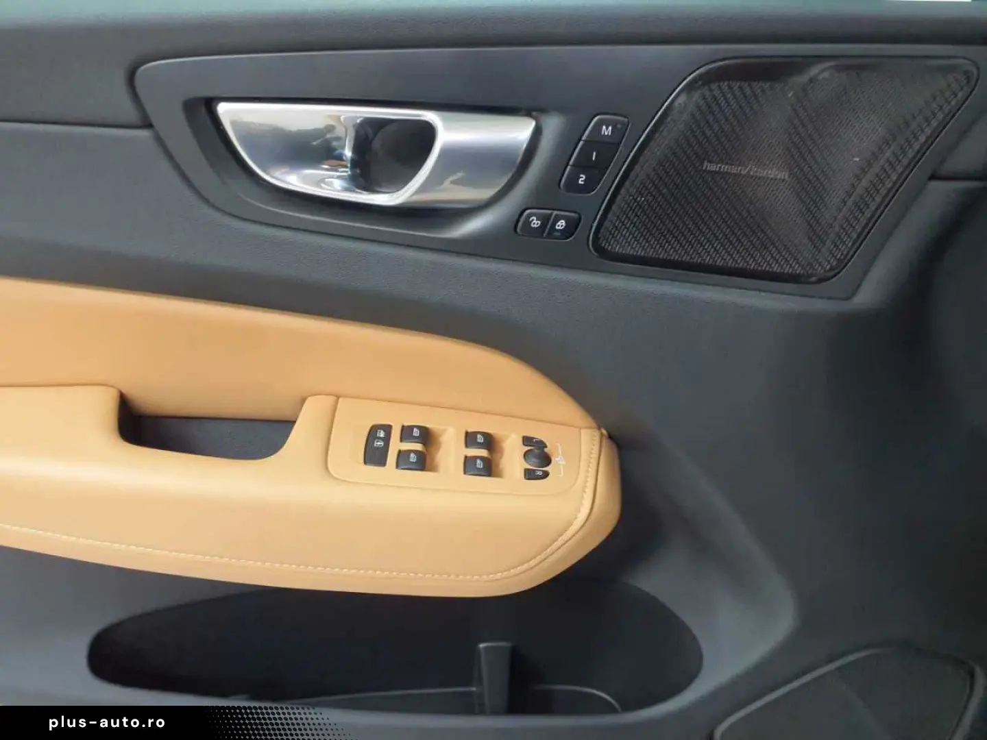 VOLVO XC60 2023 — imagine 4