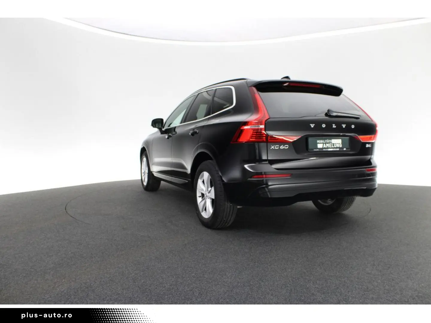 VOLVO XC60 2023 — imagine 3