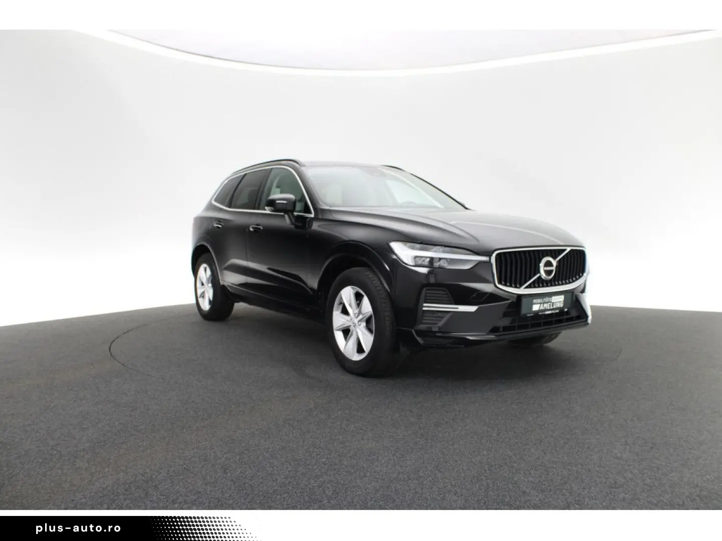 VOLVO XC60 2023 — imagine 8