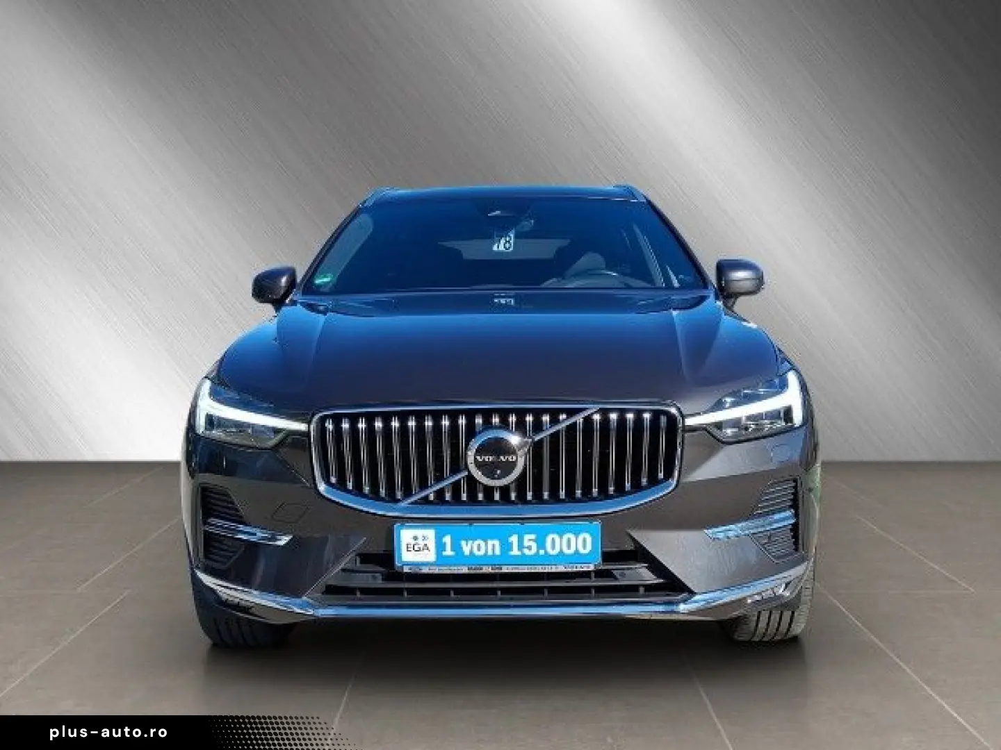 VOLVO XC60 2022 — imagine 2