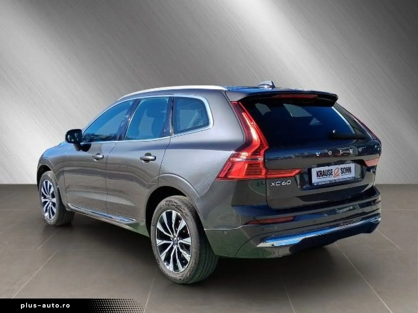 VOLVO XC60 2022 — imagine 8