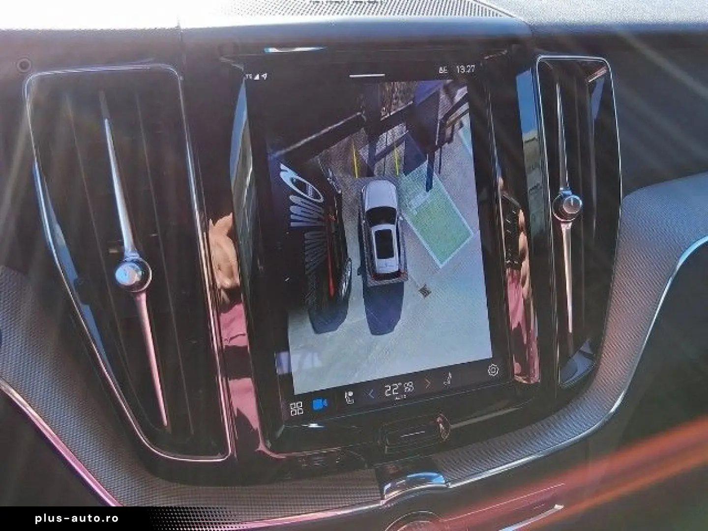 VOLVO XC60 2022 — imagine 16