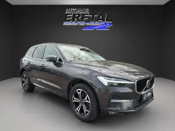 VOLVO XC60 B4 Diesel AWD Momentum Pro StandHZG AHK-kla