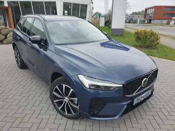 VOLVO XC60 B4 D AWD Plus Dark