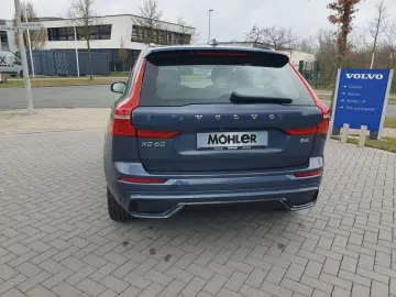 VOLVO XC60 B4 D AWD Plus Dark