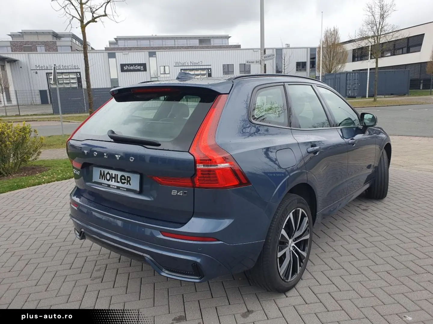VOLVO XC60 2023 — imagine 9