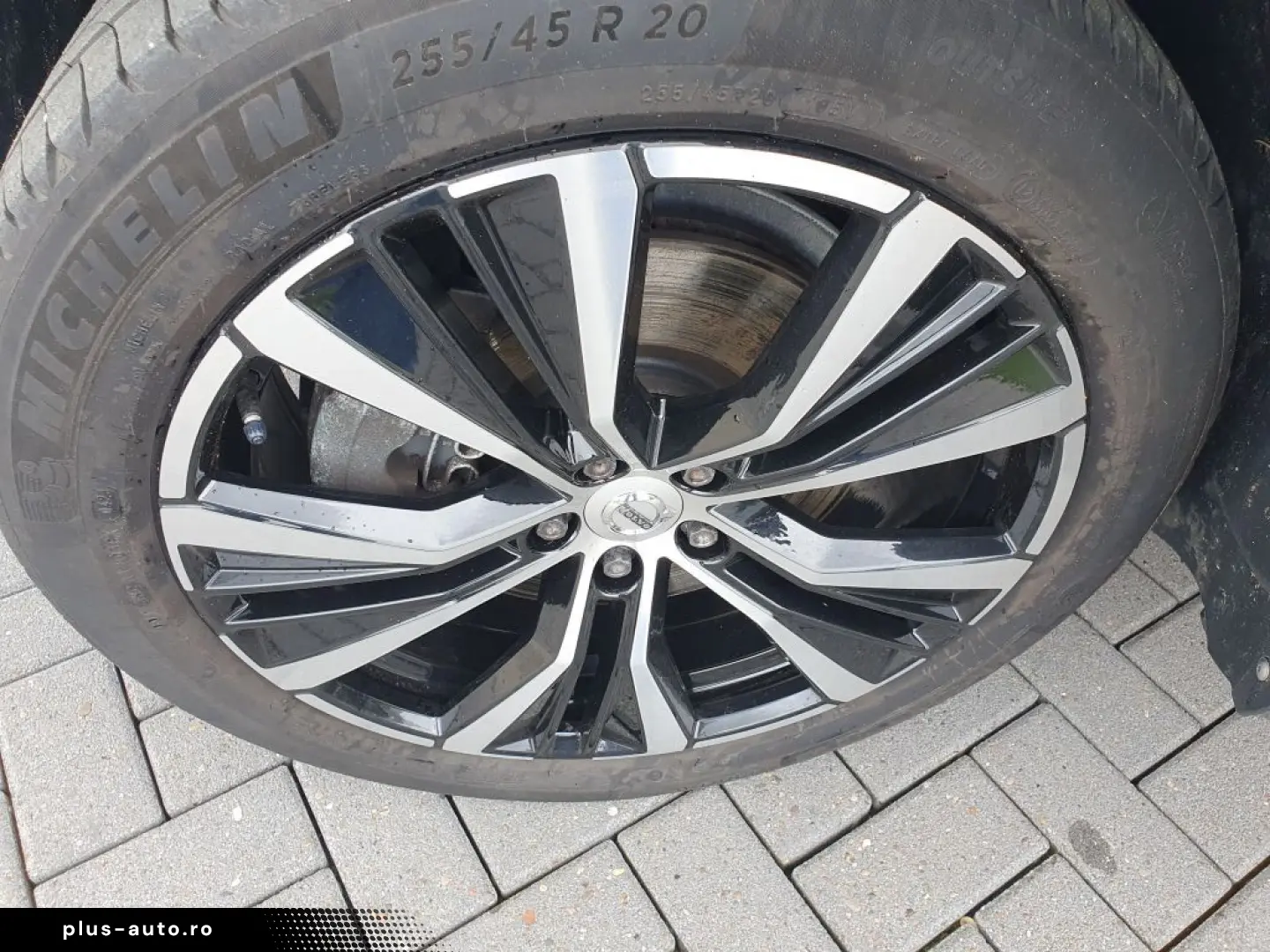VOLVO XC60 2023 — imagine 14